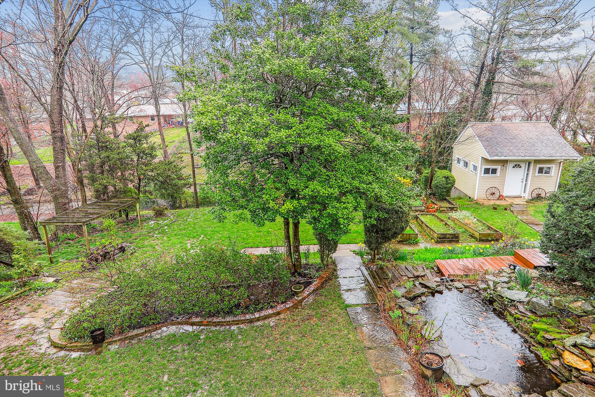 CALVERTON - Residential