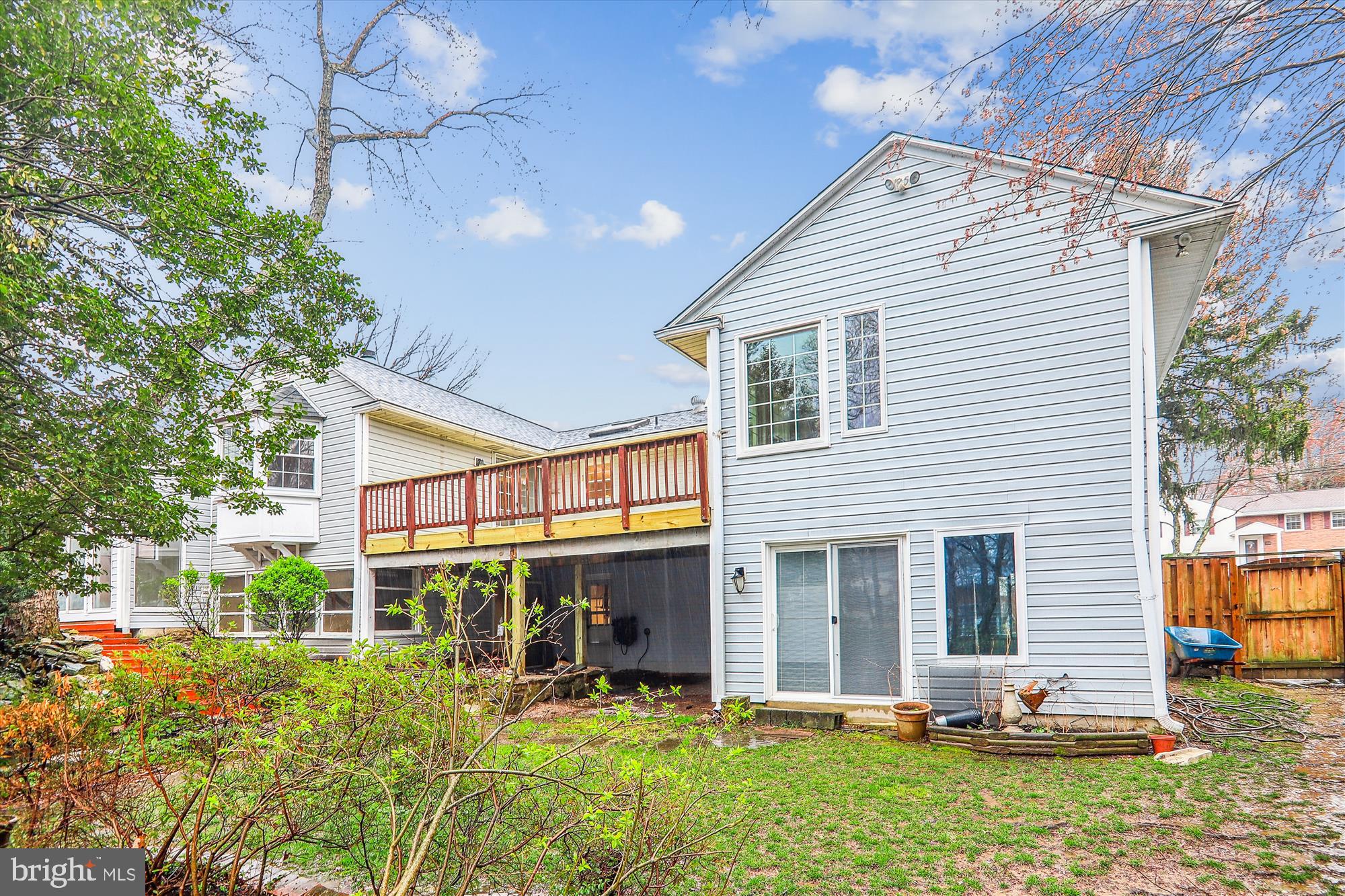 CALVERTON - Residential