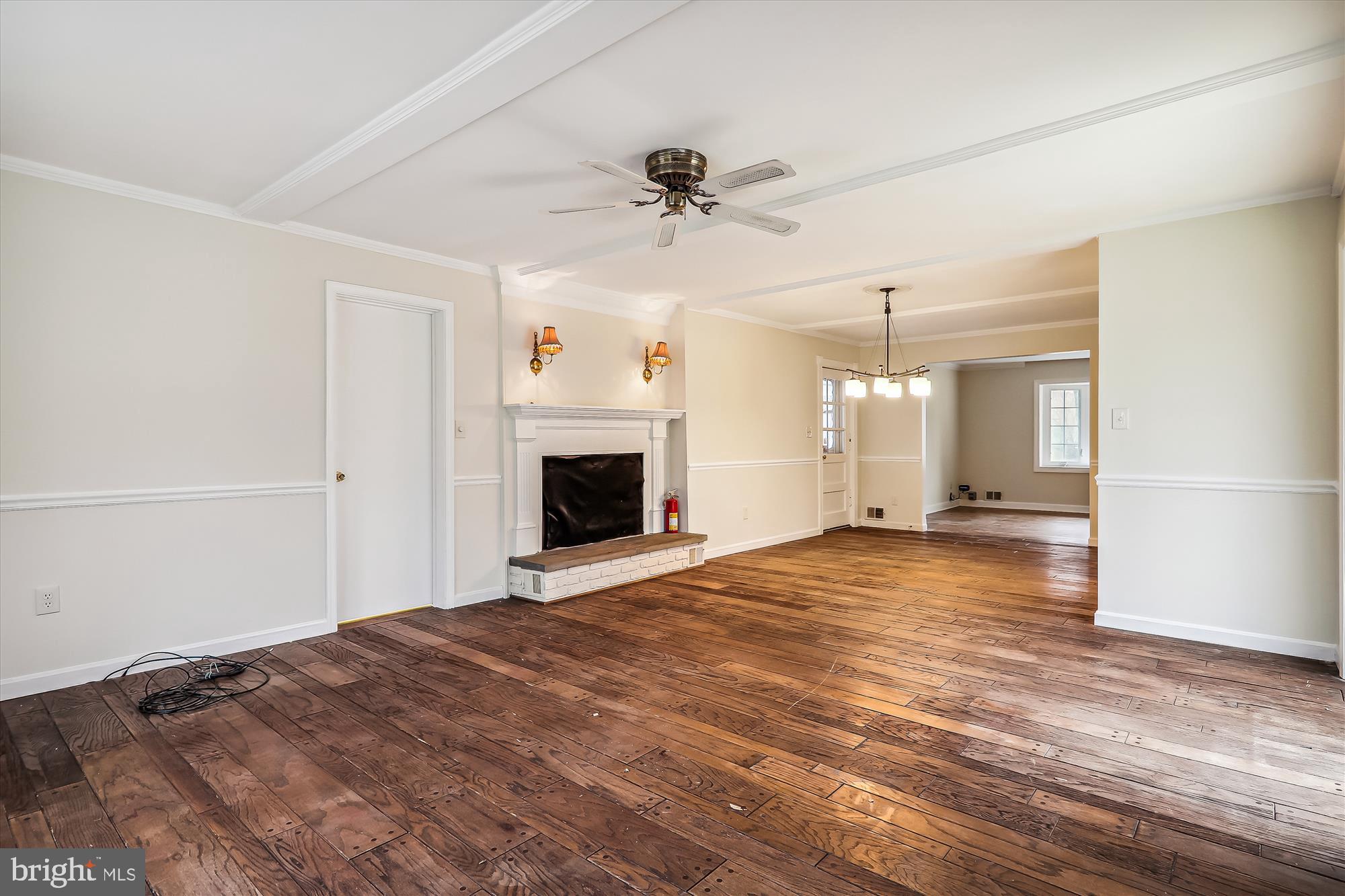 CALVERTON - Residential