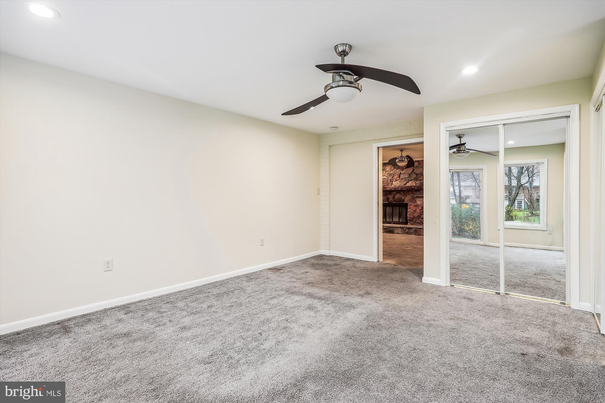 CALVERTON - Residential