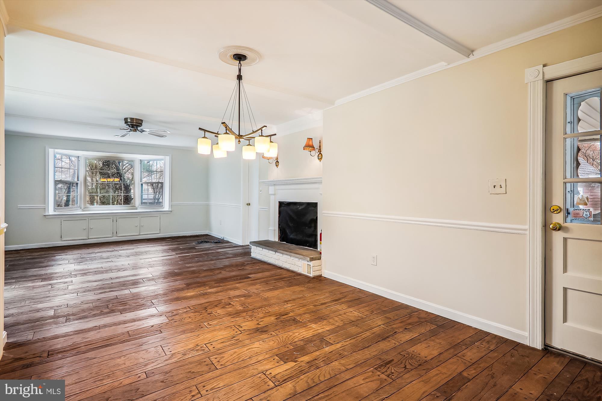 CALVERTON - Residential