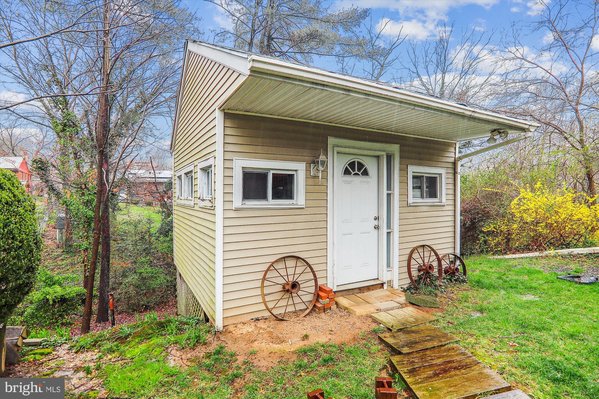 CALVERTON - Residential