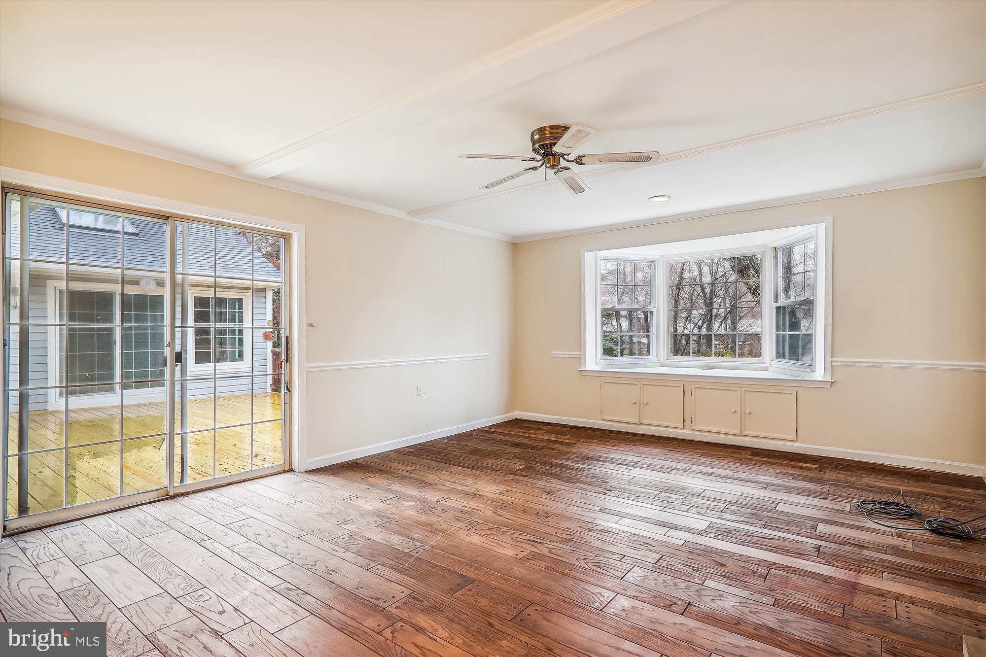 CALVERTON - Residential