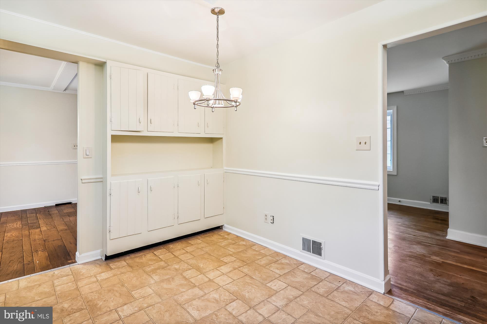 CALVERTON - Residential