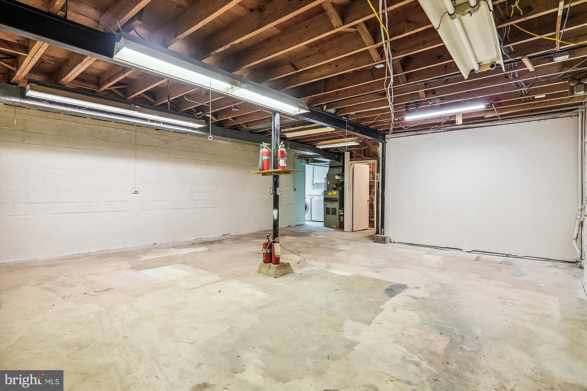 CALVERTON - Residential