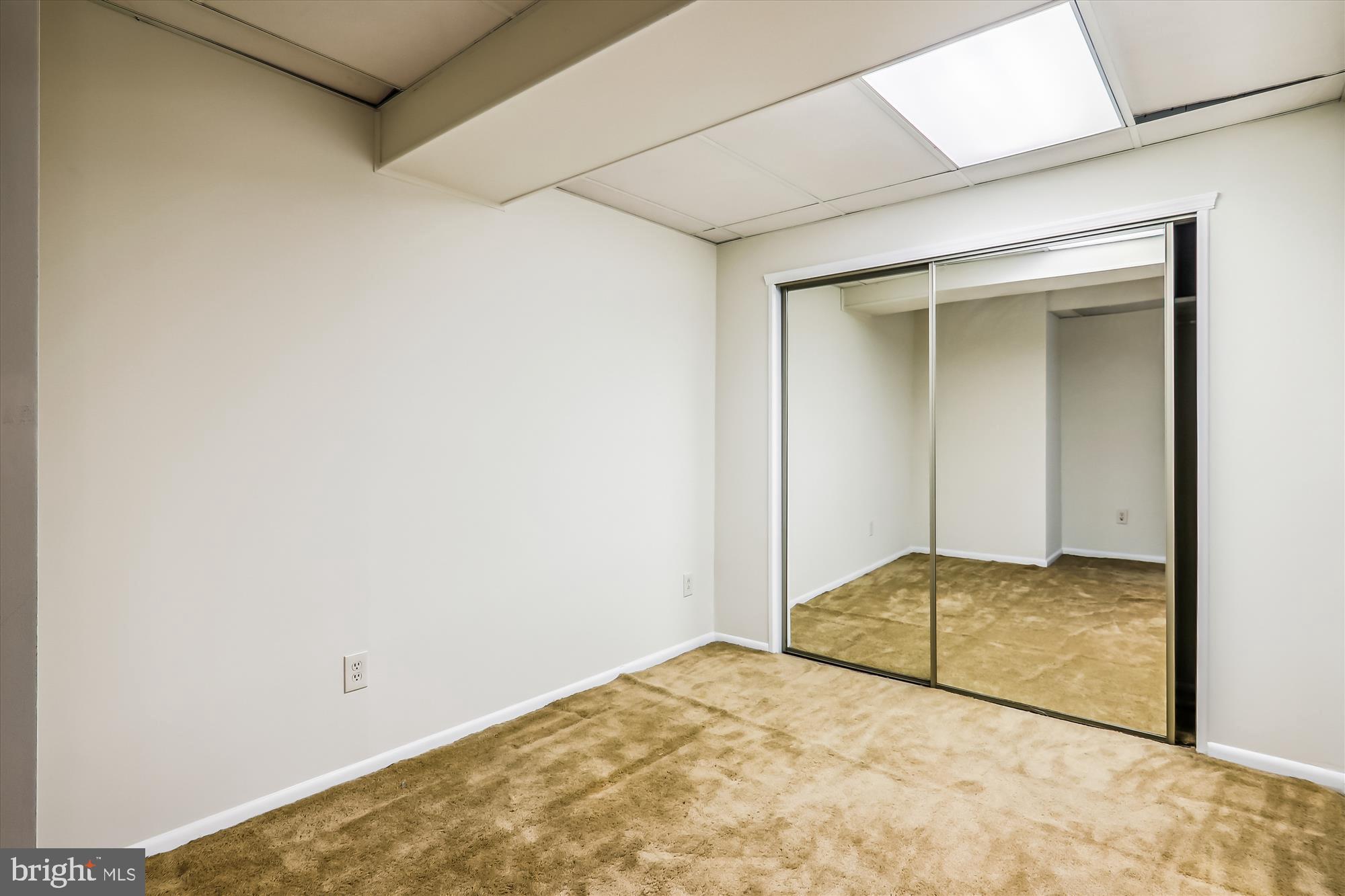 CALVERTON - Residential