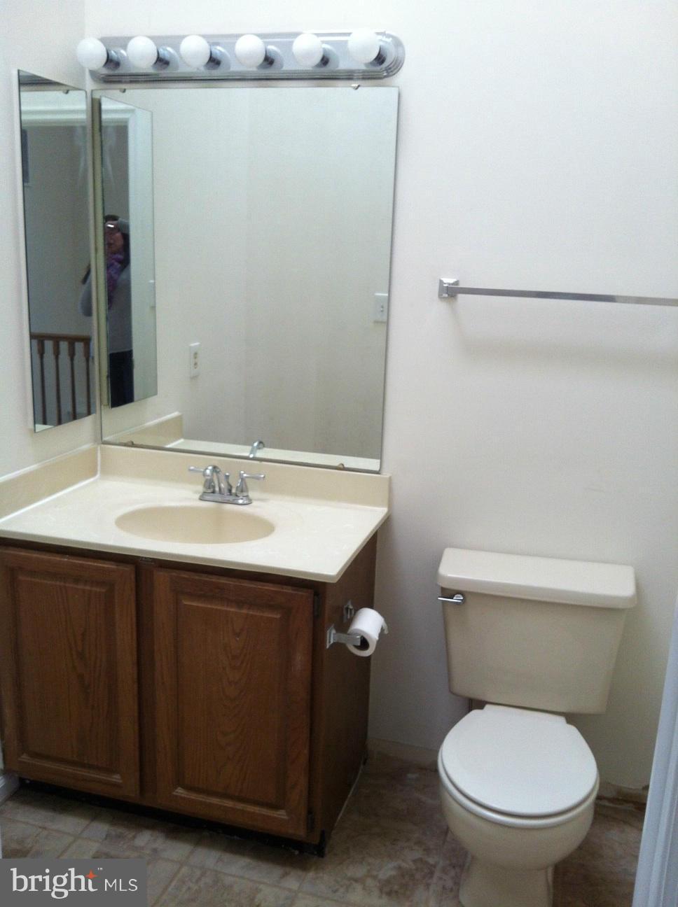 SEVEN OAKS - Residential Lease