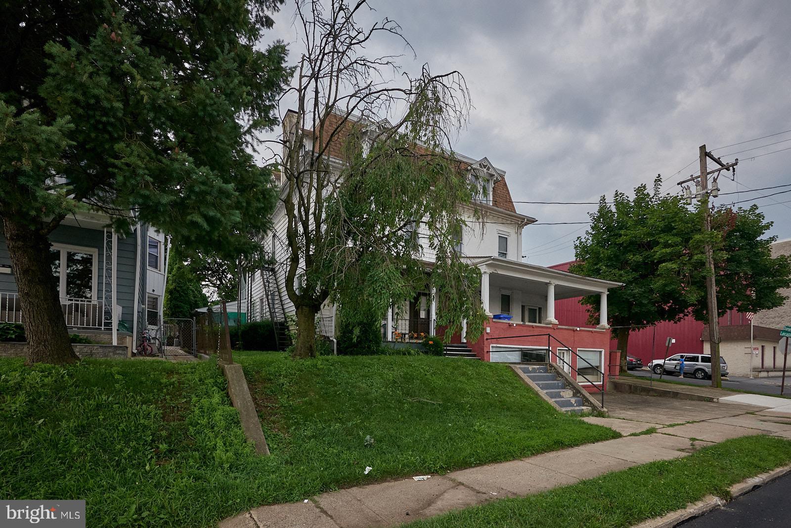 946-948 LANCASTER AVENUE