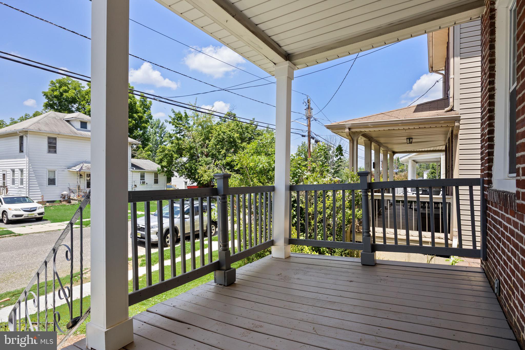 25 S HOLLY AVENUE
