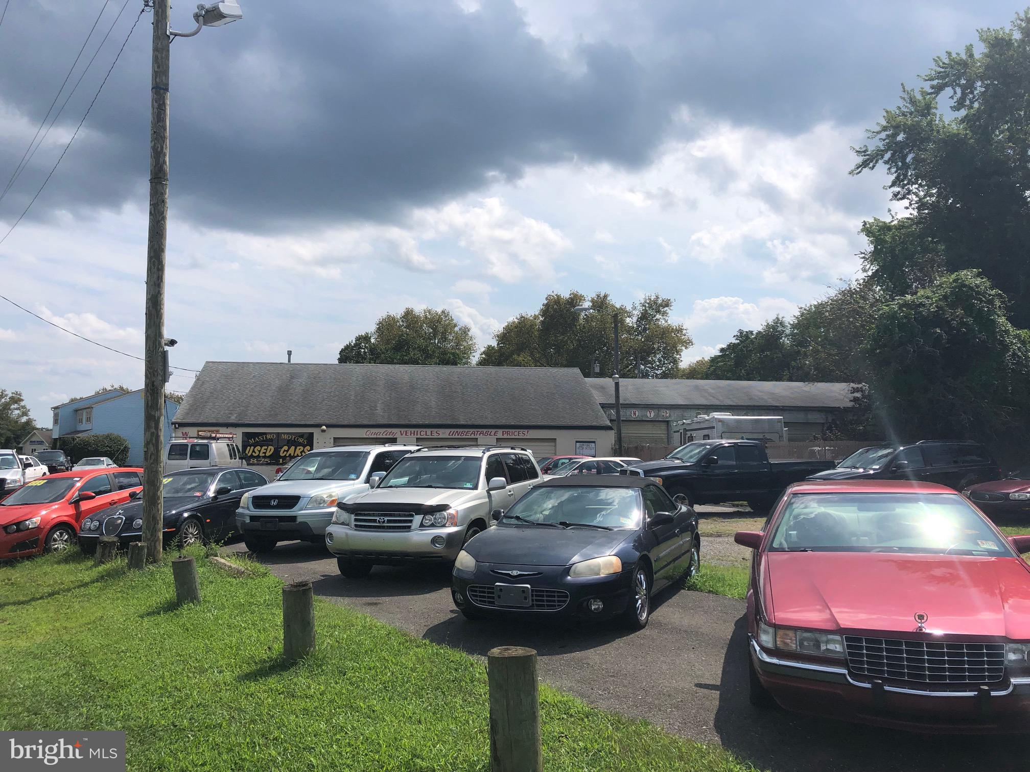 3221 BLACK HORSE PIKE