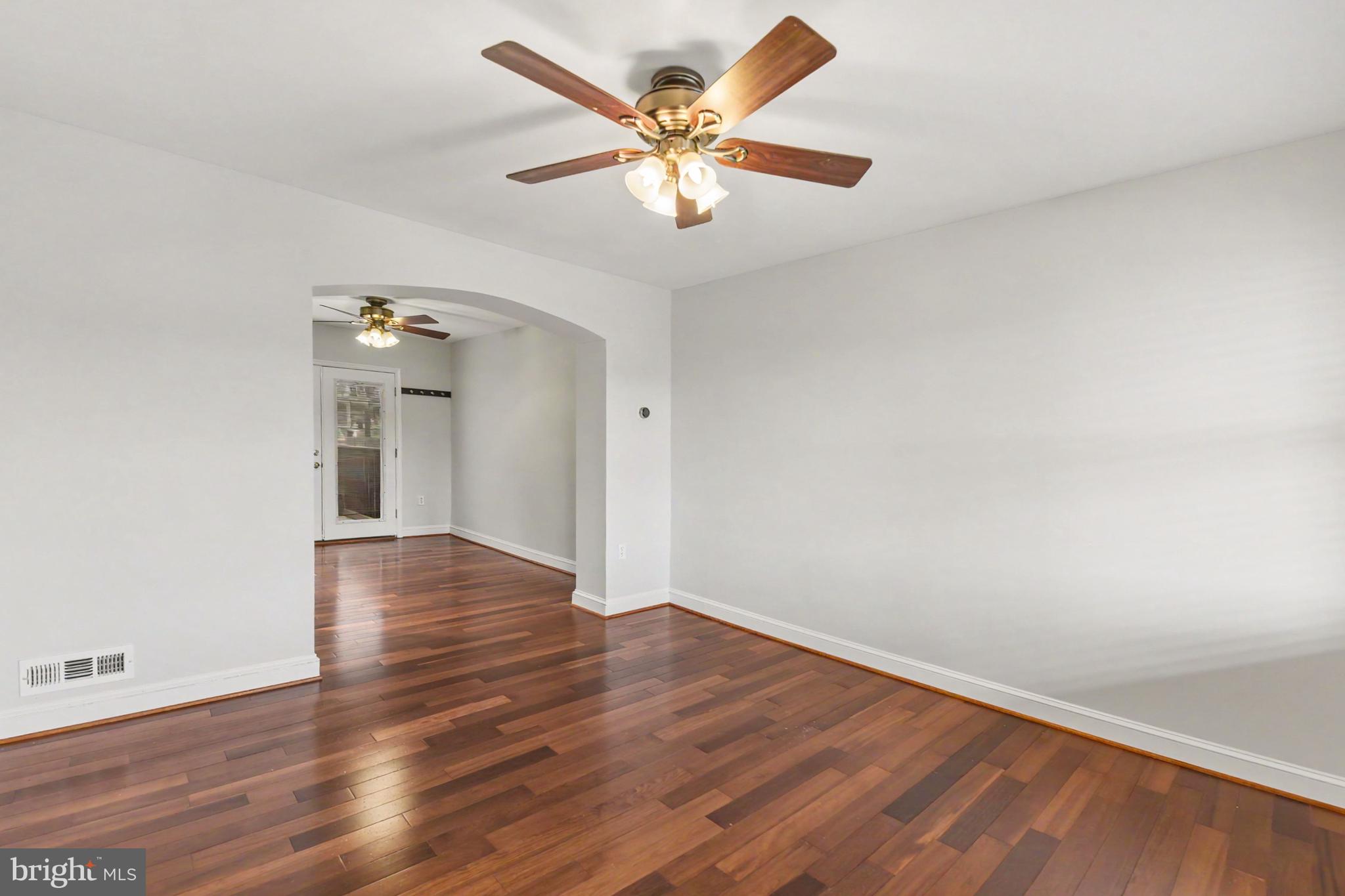 EASTWOOD - Residential