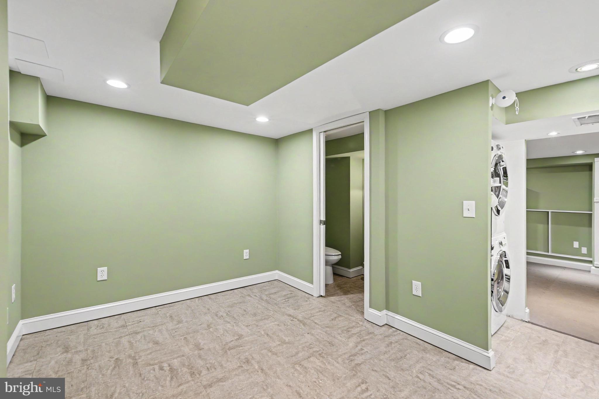 EASTWOOD - Residential