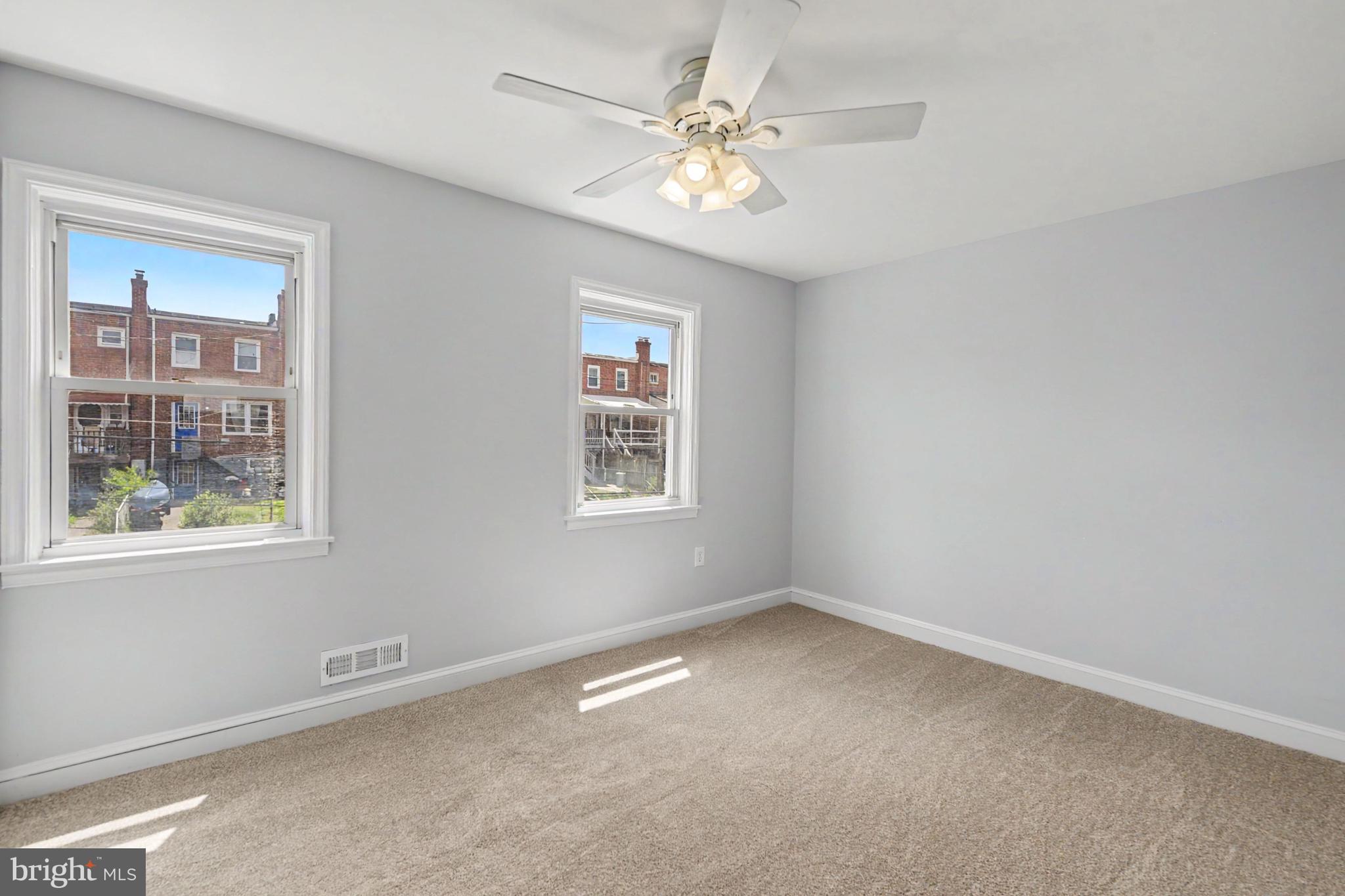 EASTWOOD - Residential