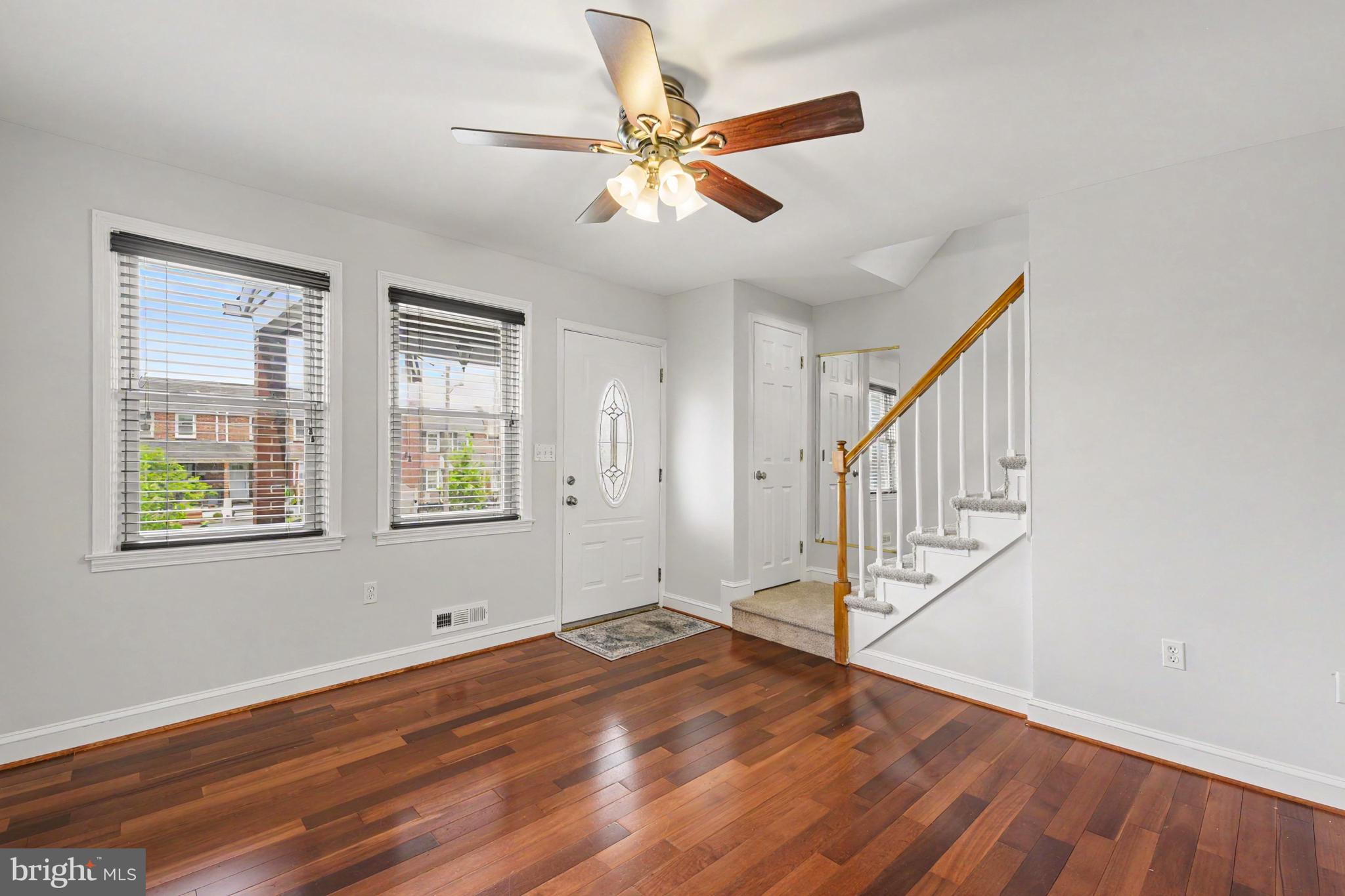 EASTWOOD - Residential