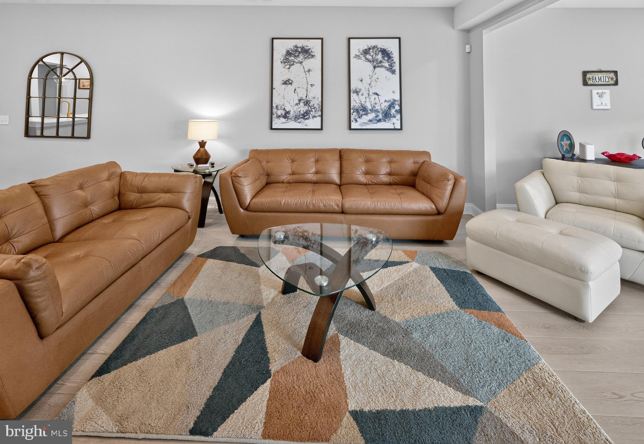 1011 VICTORIA COURT