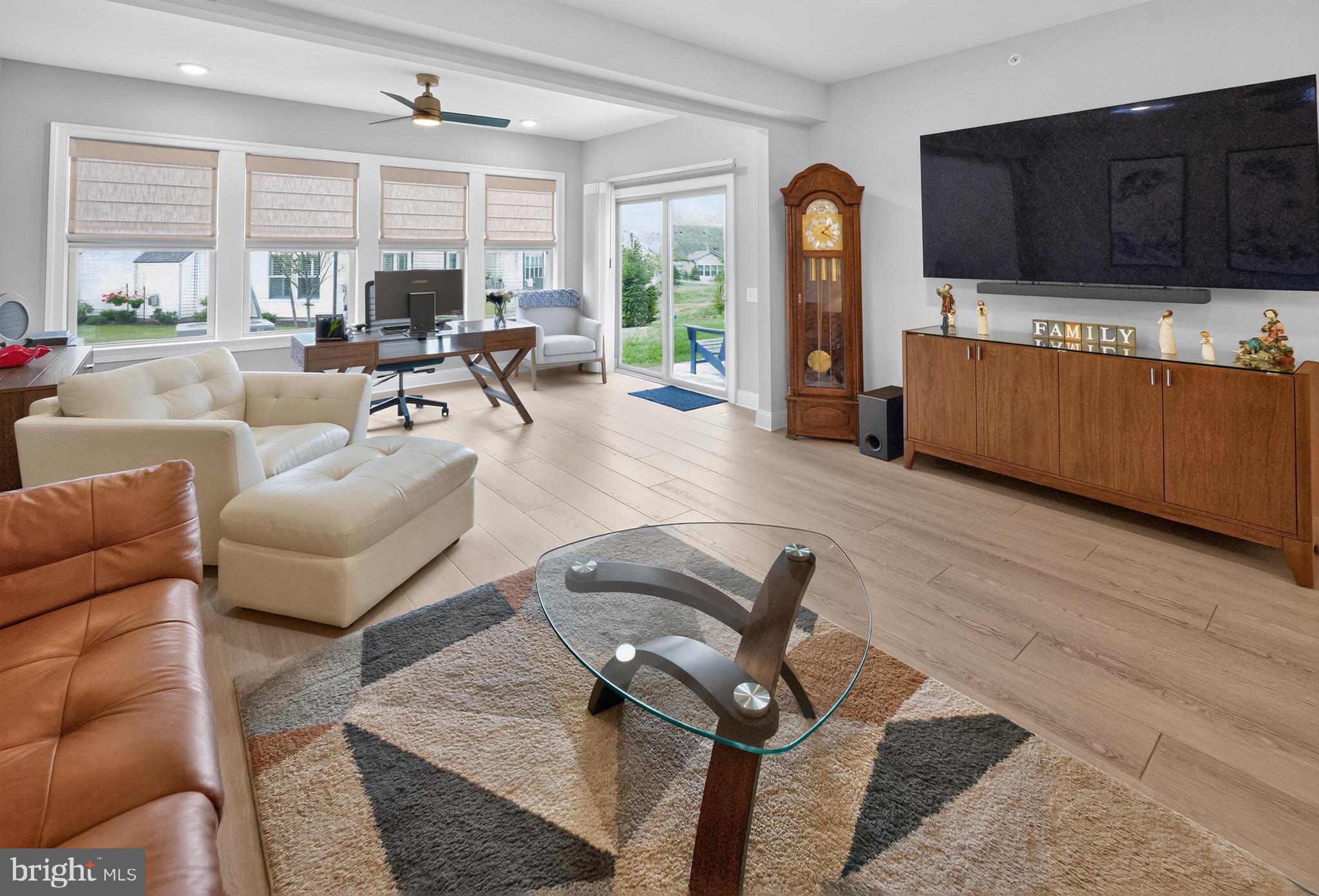 1011 VICTORIA COURT