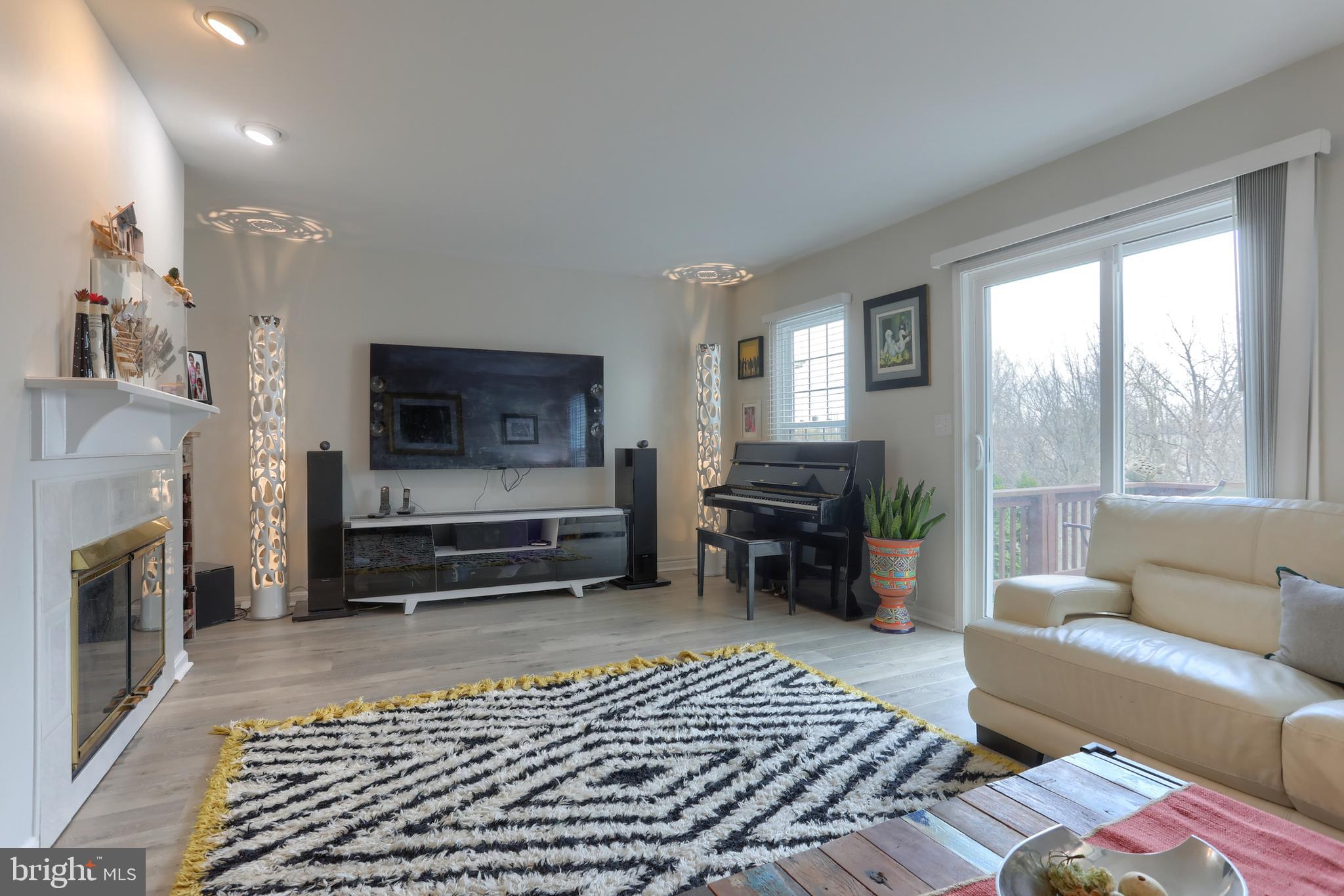 SOUTHPOINT - Residential