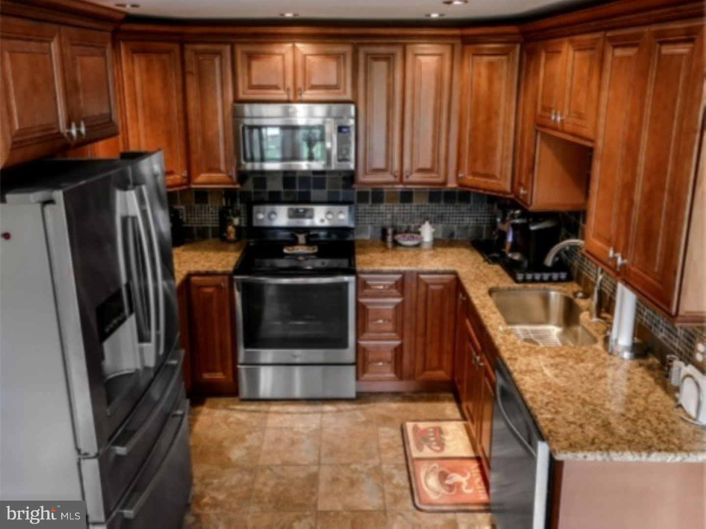 YARDLEY RUN - Residential