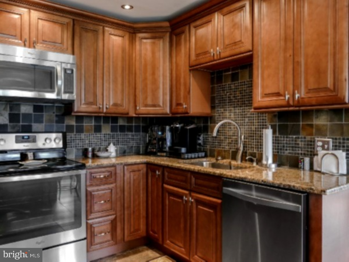 YARDLEY RUN - Residential