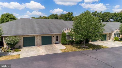 Townhouse For Sale - 12993 Little Hayden Circle<br/> Washington County, HAGERSTOWN, MD 21742