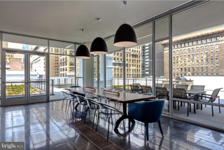 WASHINGTON SQ - Residential Lease