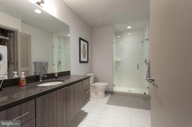 WASHINGTON SQ - Residential Lease