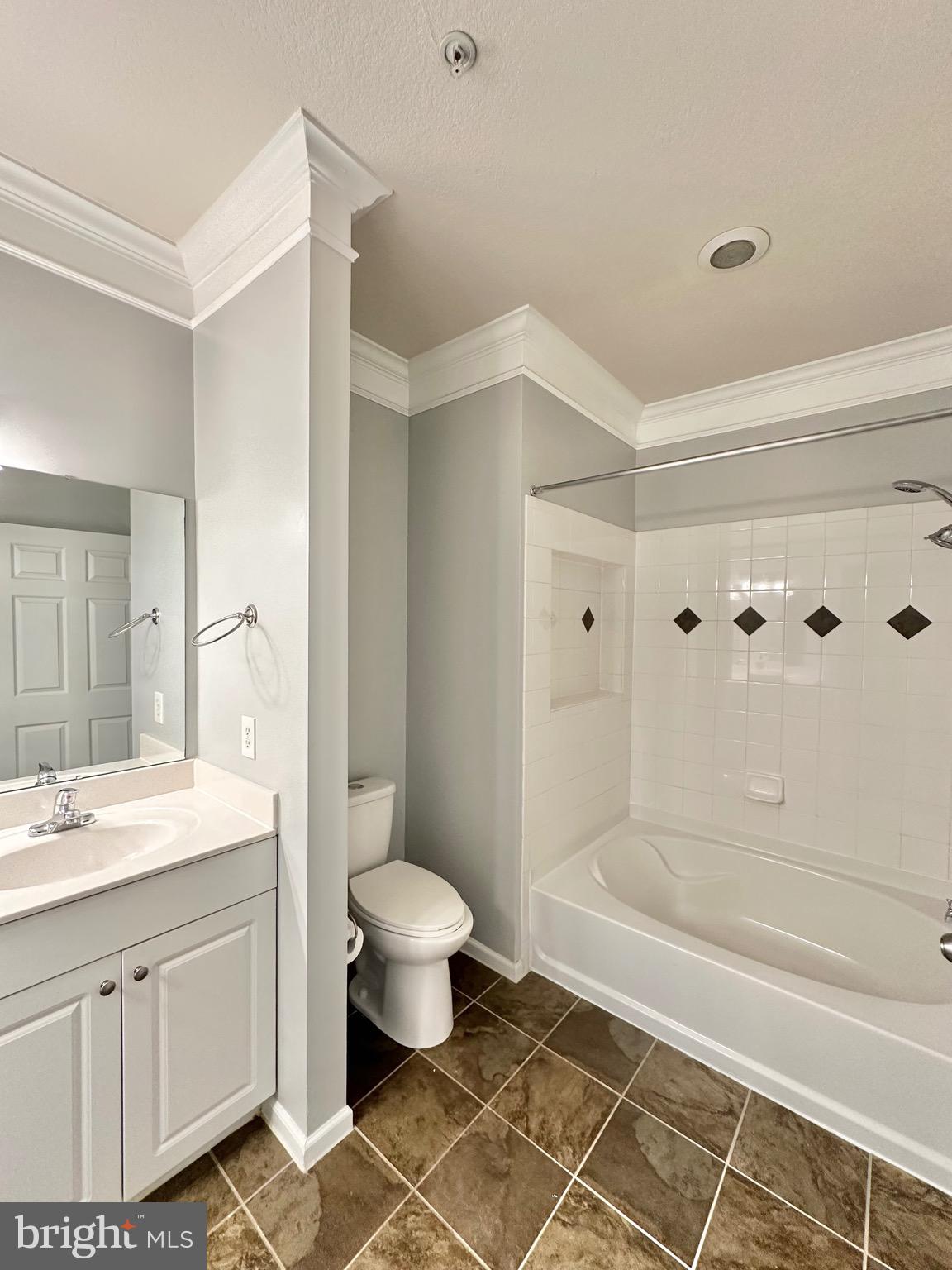 WESTCHESTER AT STRATFORD - Residential Lease