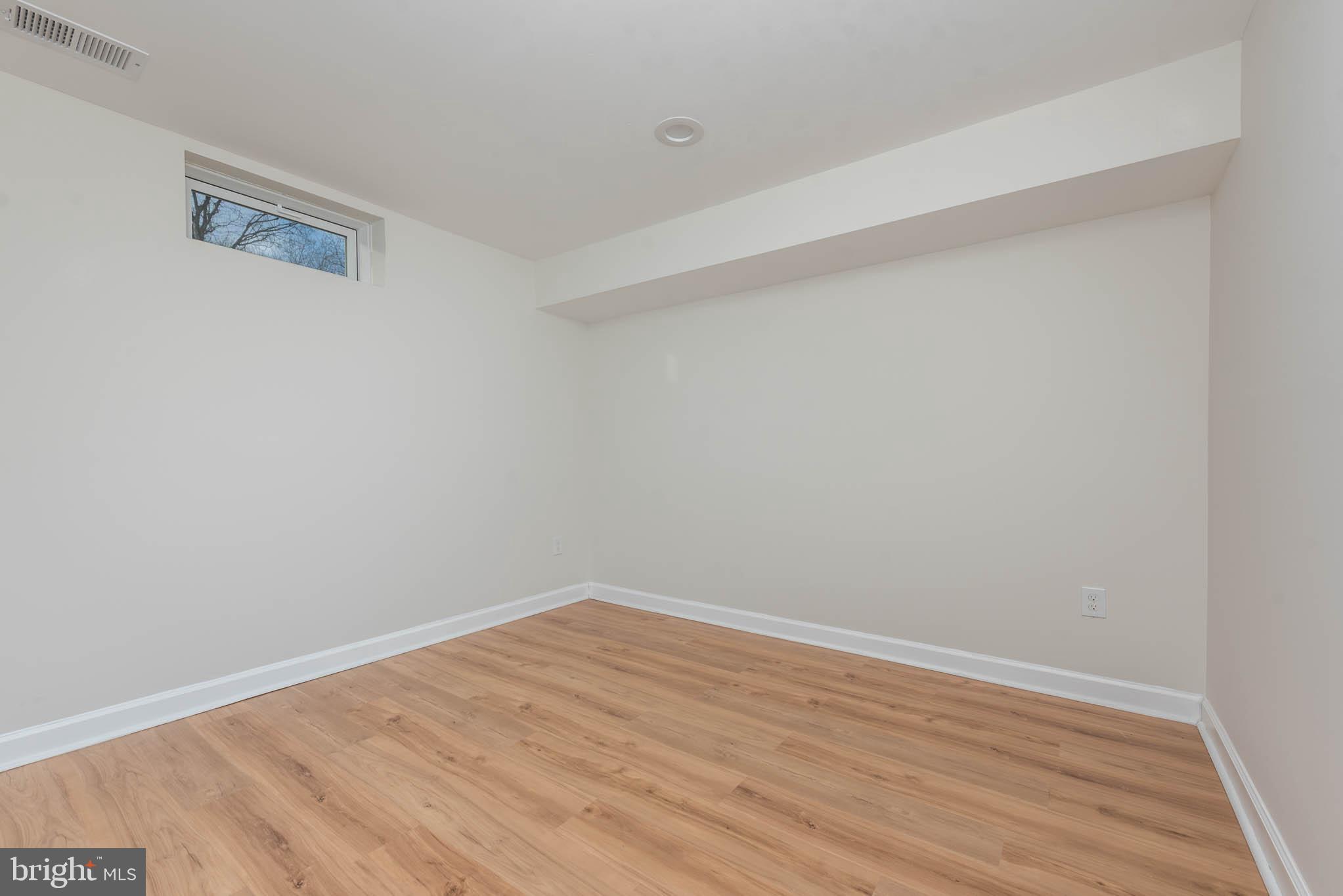 PARKVILLE - Residential