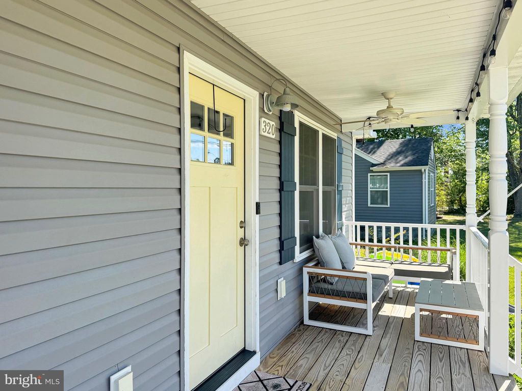 Photo of 320 2nd Street, COLONIAL BEACH, VA 22443 (MLS # VAWE2011294)