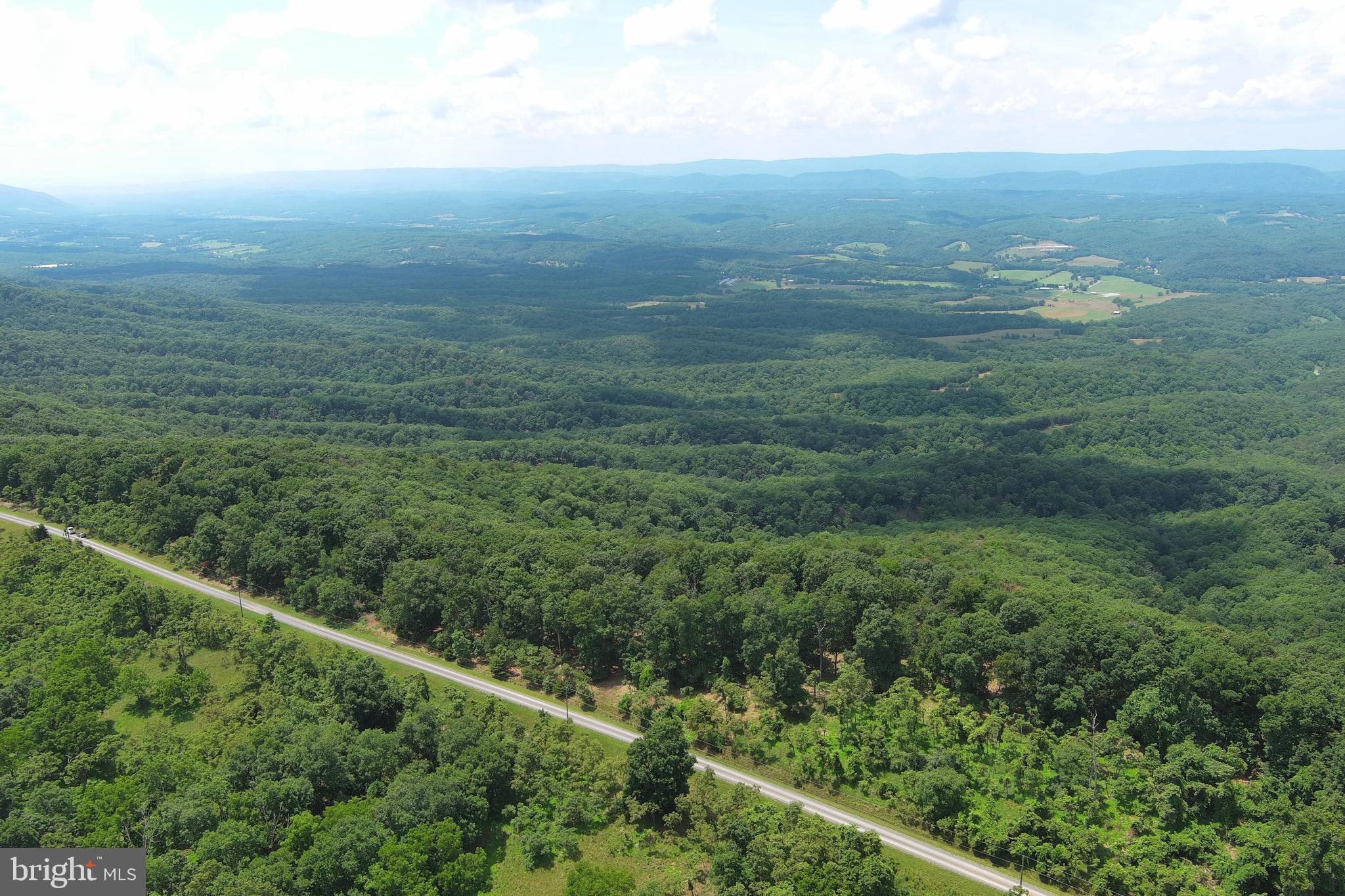 BLUFFS ON THE POTOMAC - Land