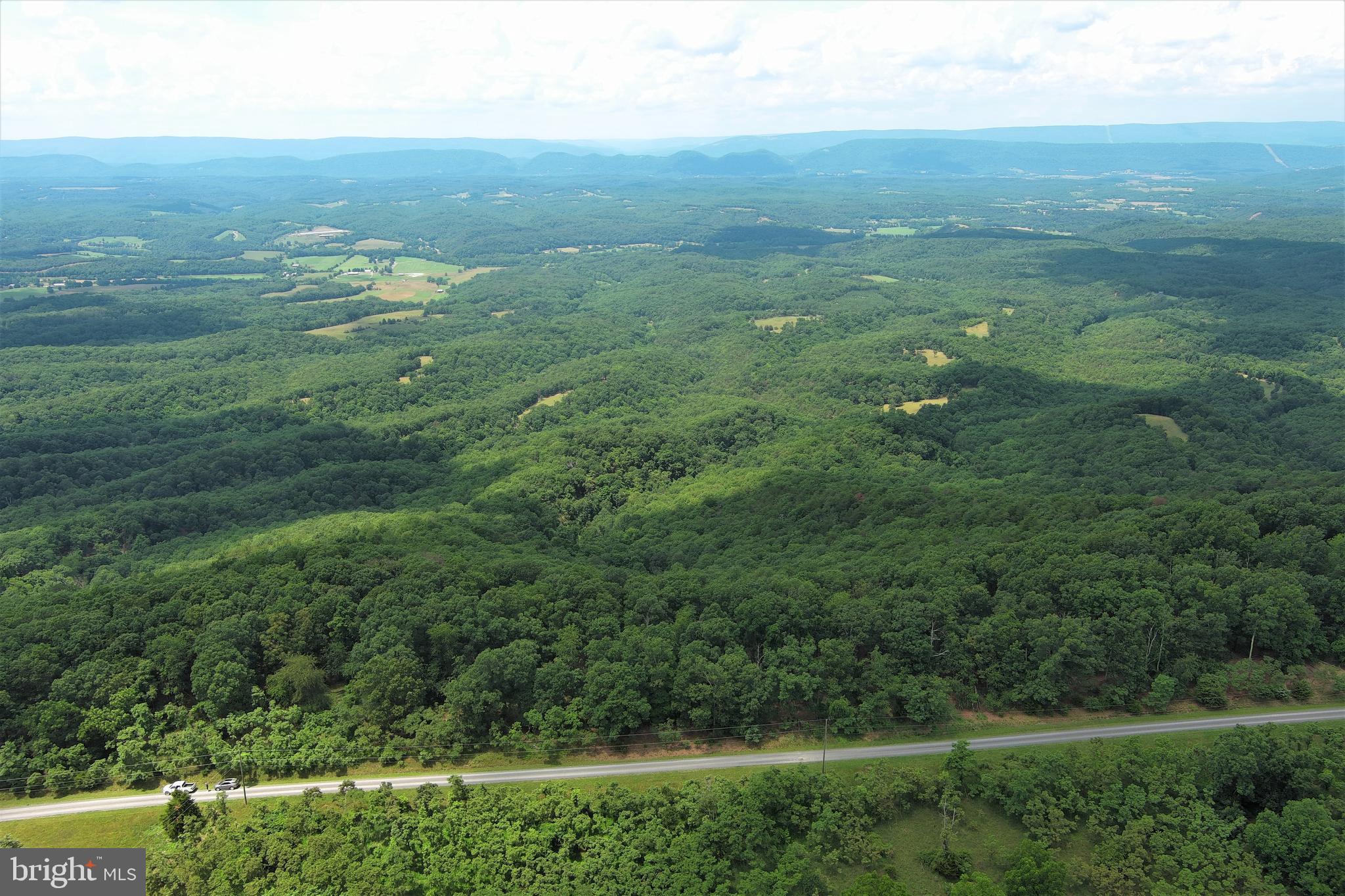 BLUFFS ON THE POTOMAC - Land
