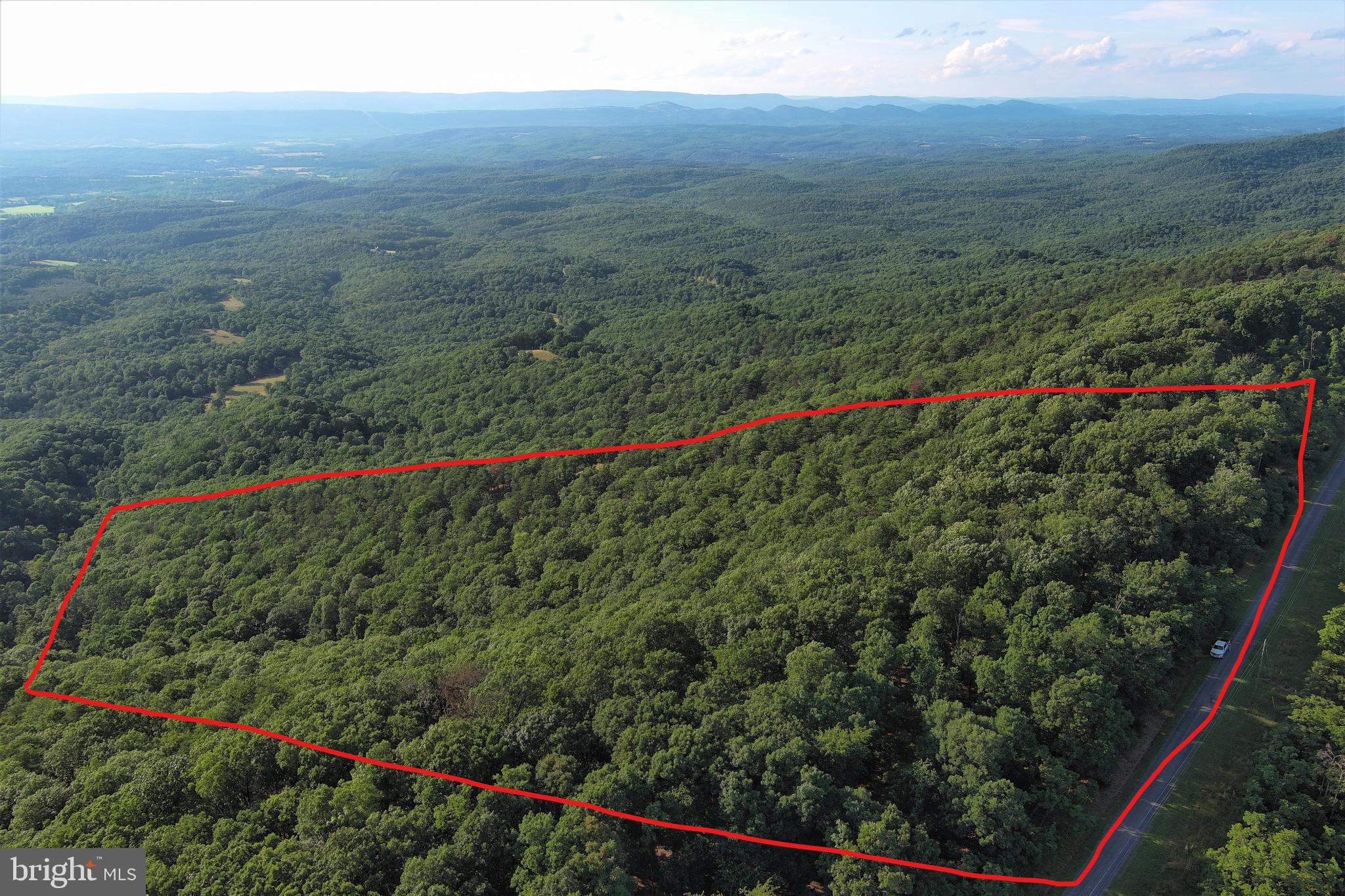 BLUFFS ON THE POTOMAC - Land