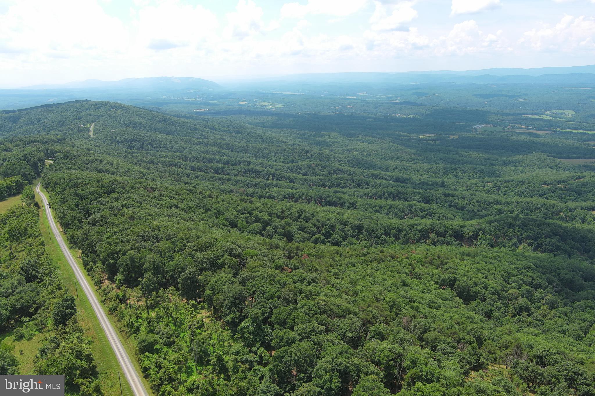 BLUFFS ON THE POTOMAC - Land