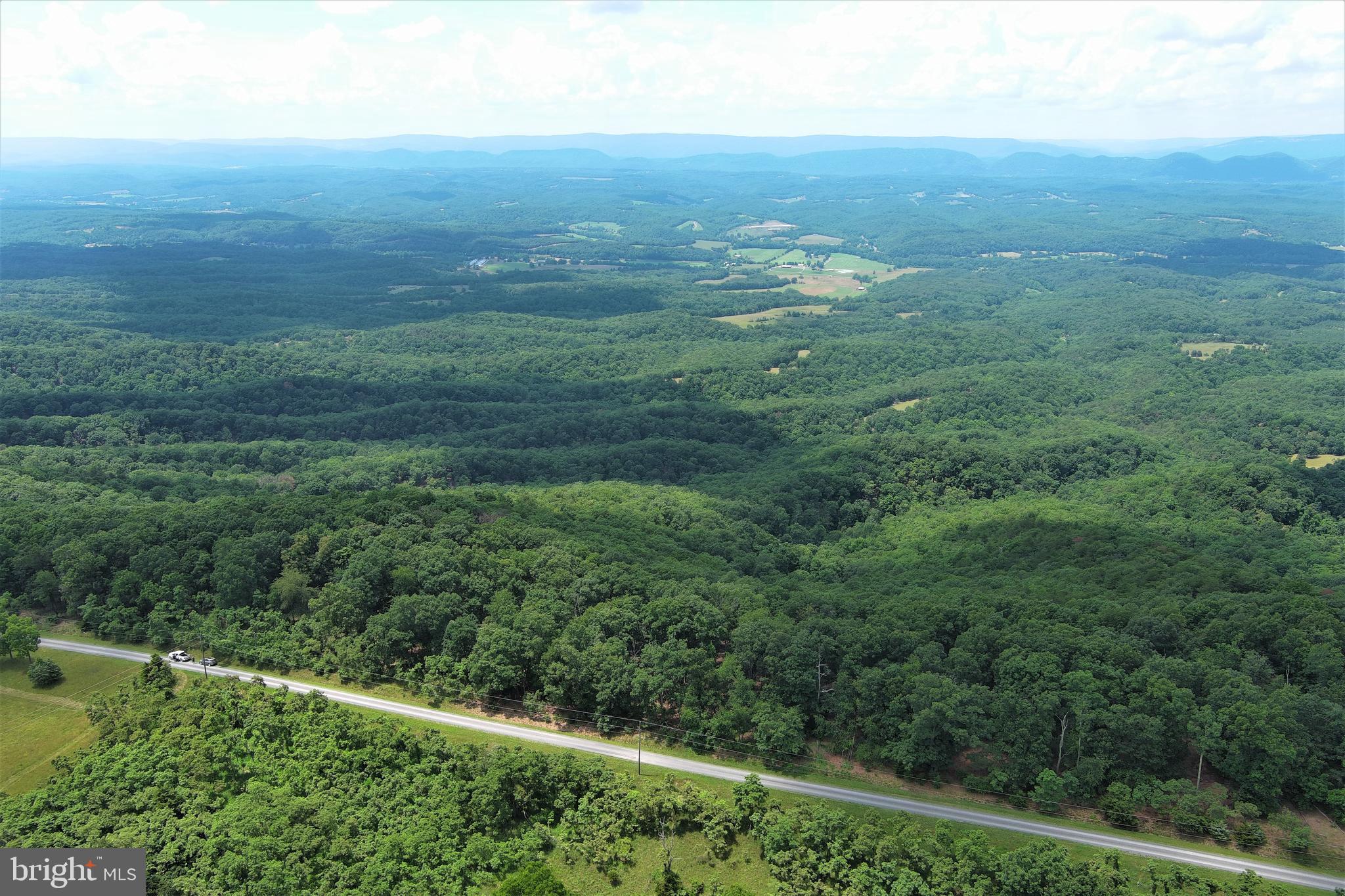 BLUFFS ON THE POTOMAC - Land