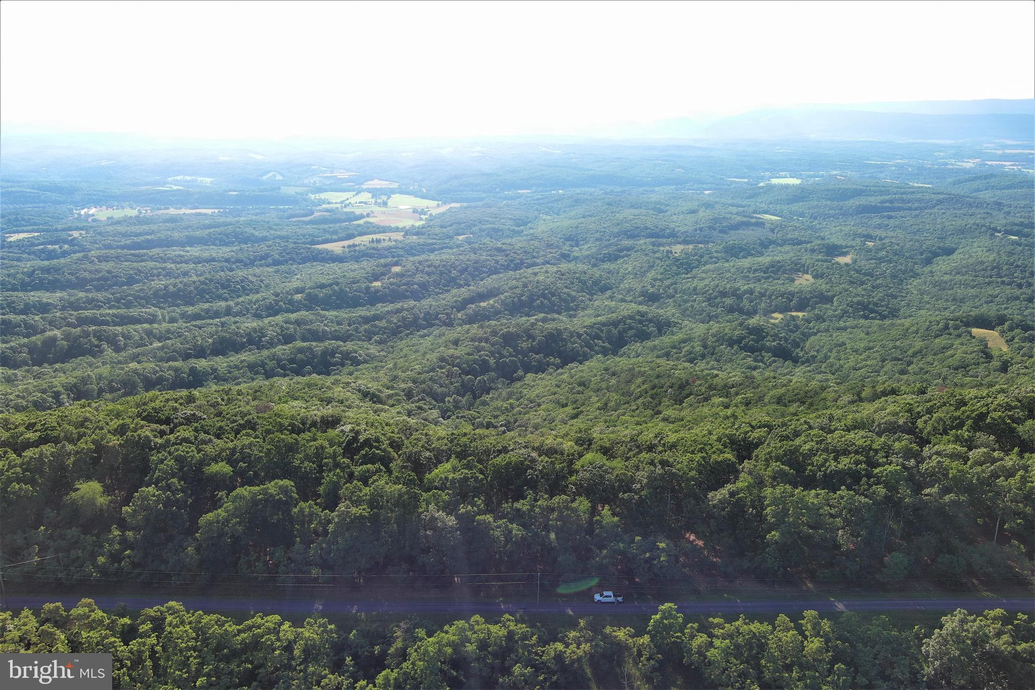 BLUFFS ON THE POTOMAC - Land
