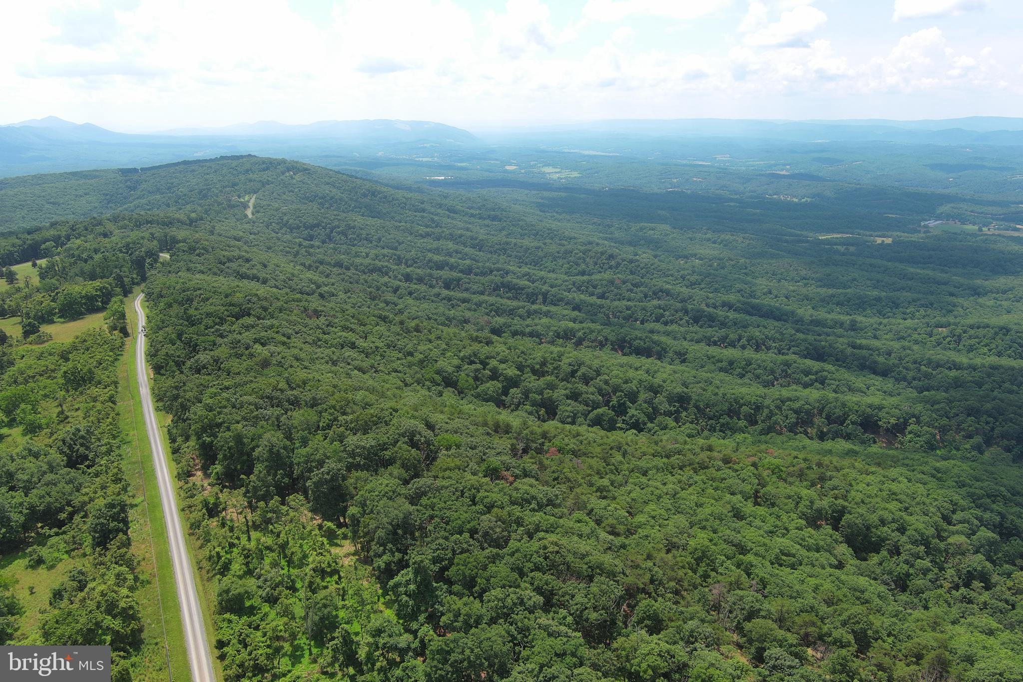 BLUFFS ON THE POTOMAC - Land
