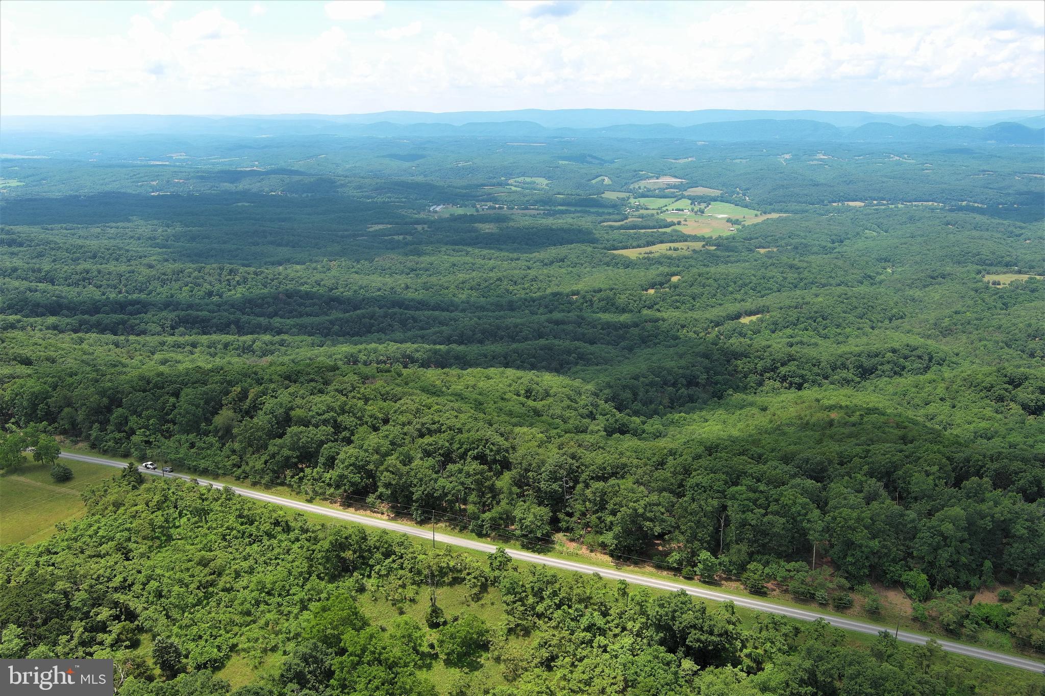 BLUFFS ON THE POTOMAC - Land