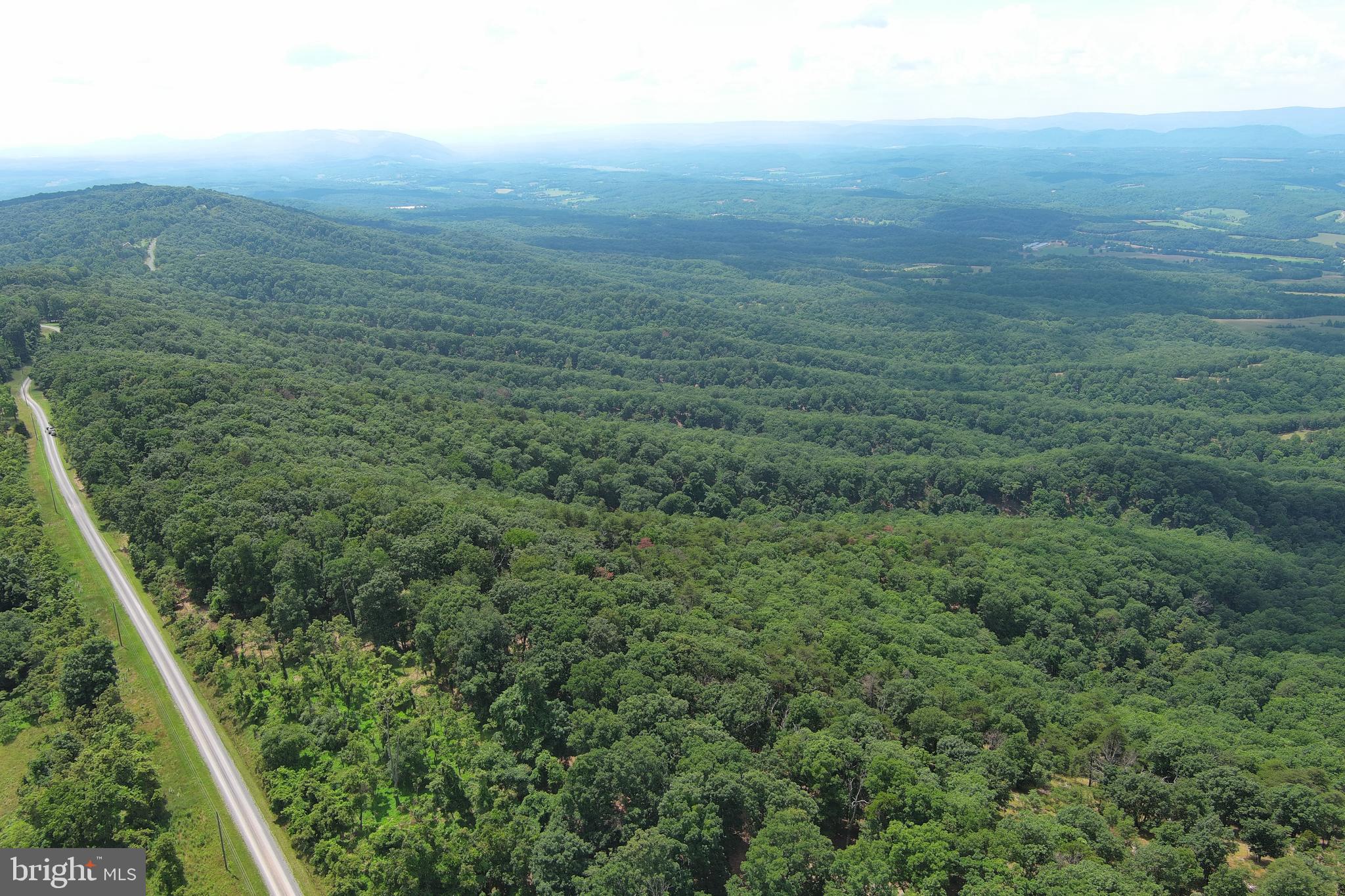 BLUFFS ON THE POTOMAC - Land