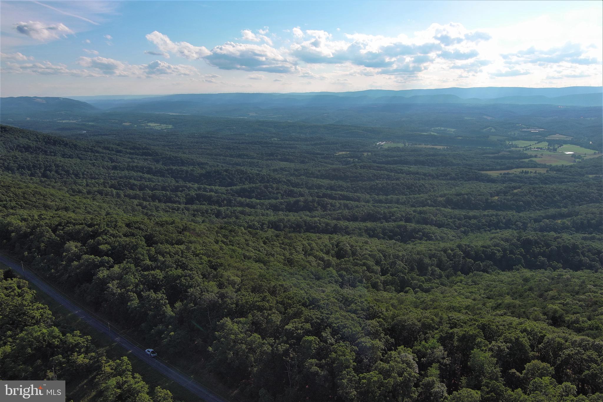 BLUFFS ON THE POTOMAC - Land