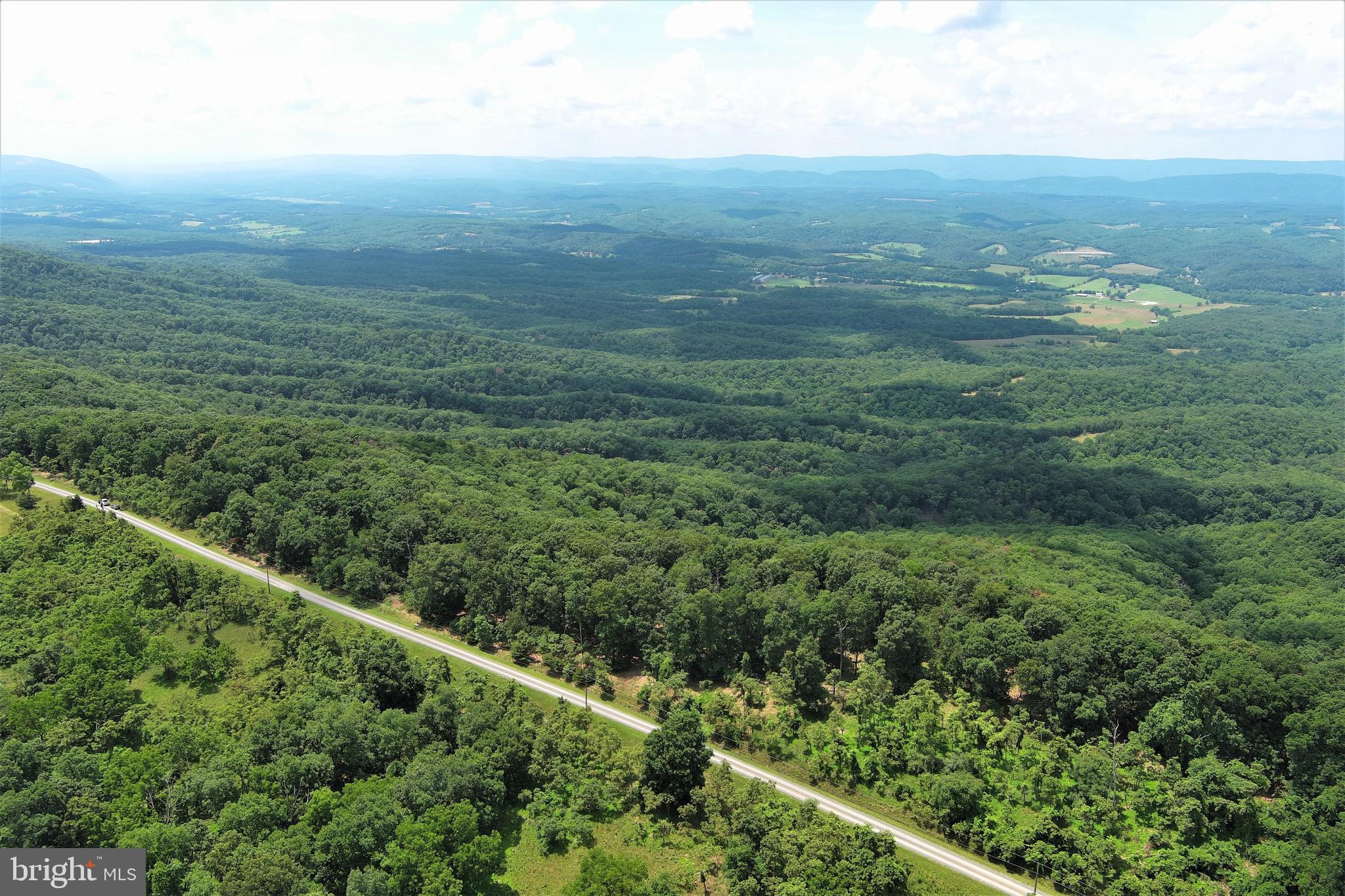 BLUFFS ON THE POTOMAC - Land