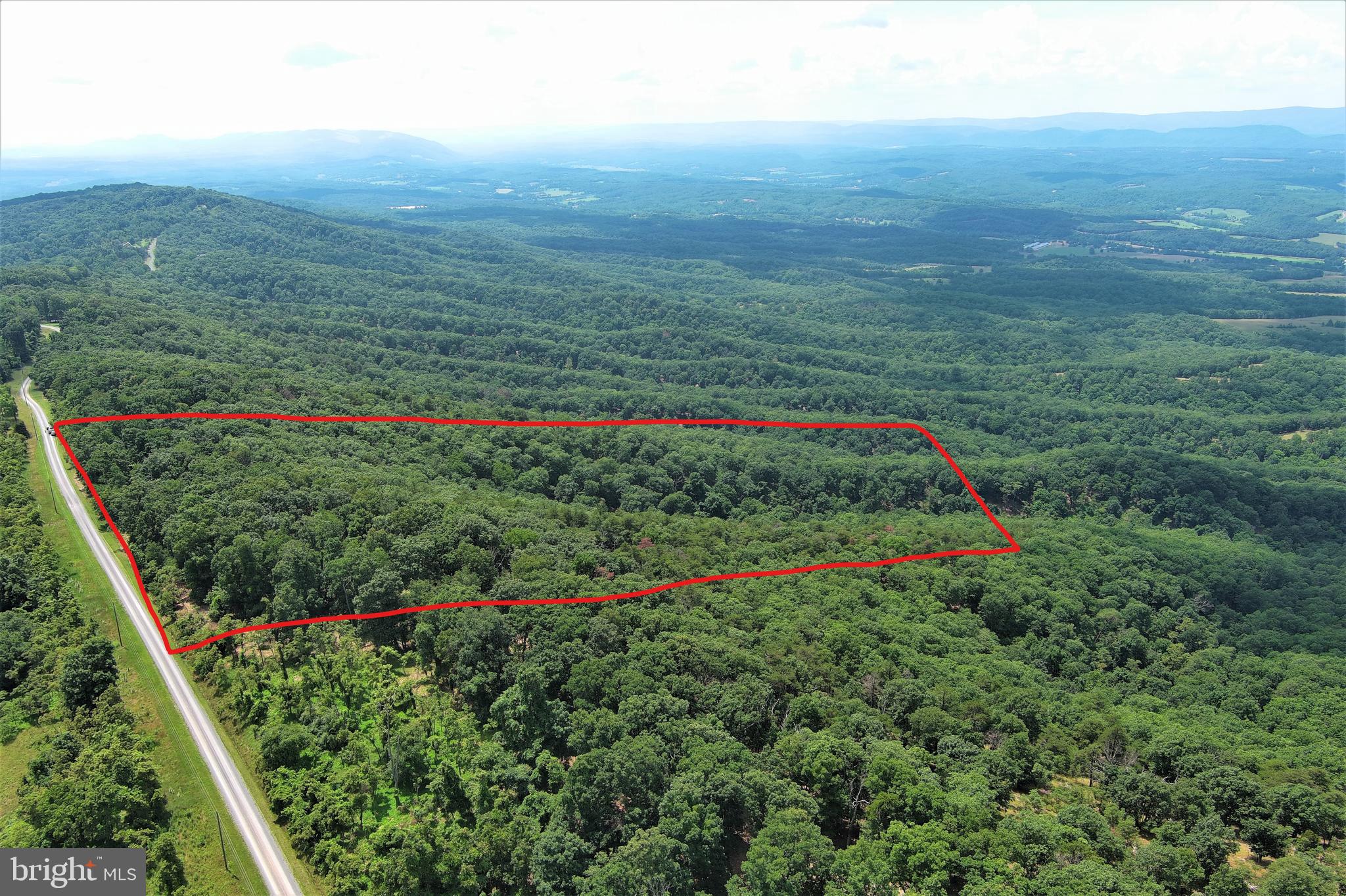 BLUFFS ON THE POTOMAC - Land