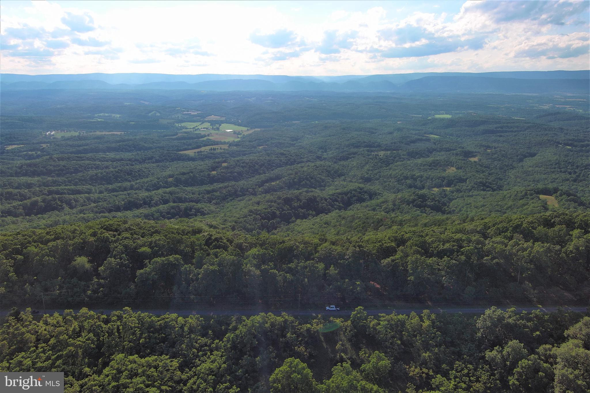BLUFFS ON THE POTOMAC - Land