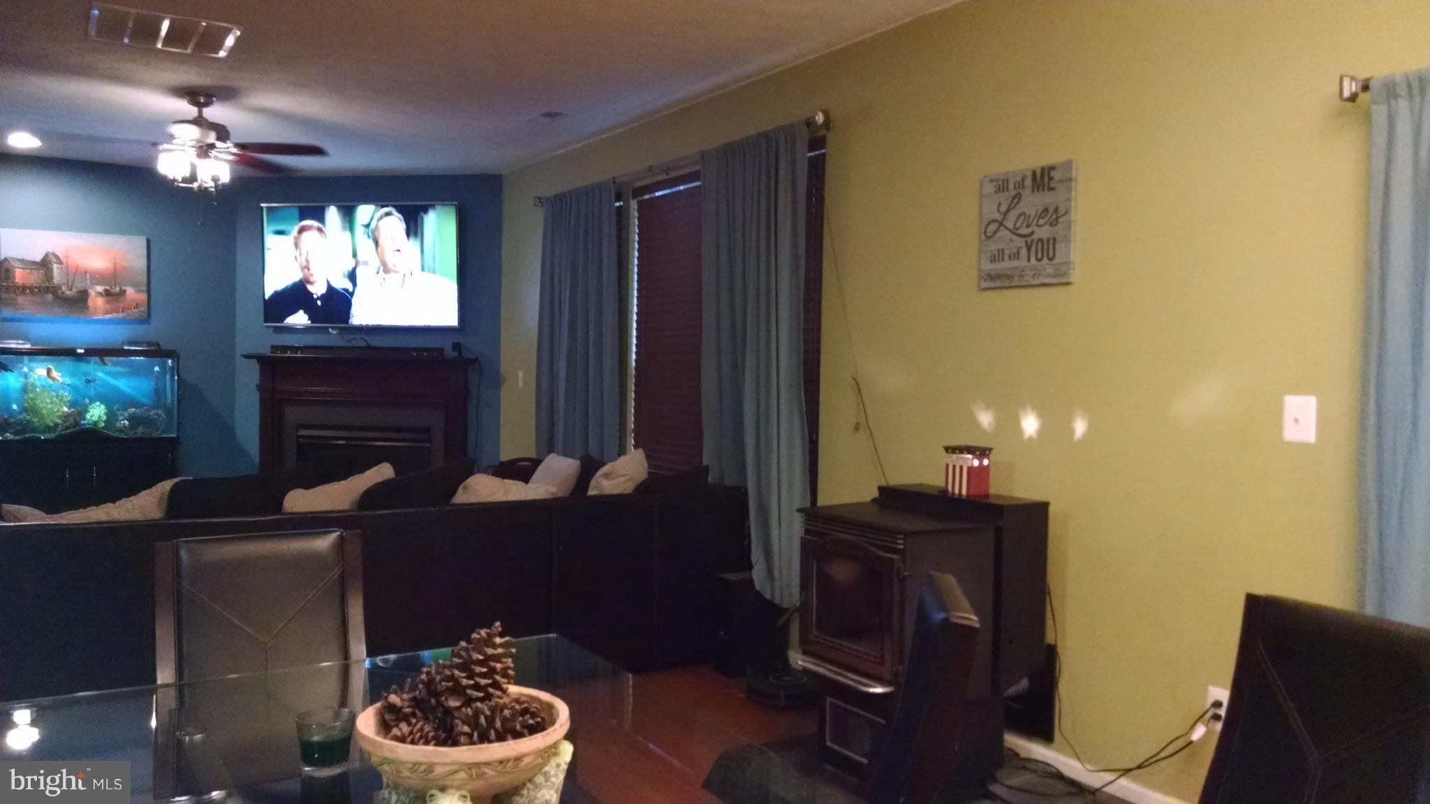 CATTAIL COMMONS - Residential