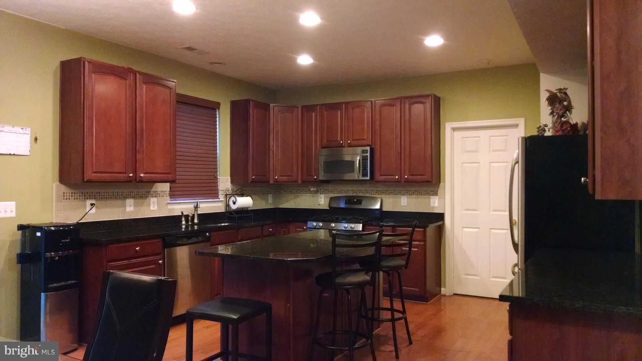 CATTAIL COMMONS - Residential