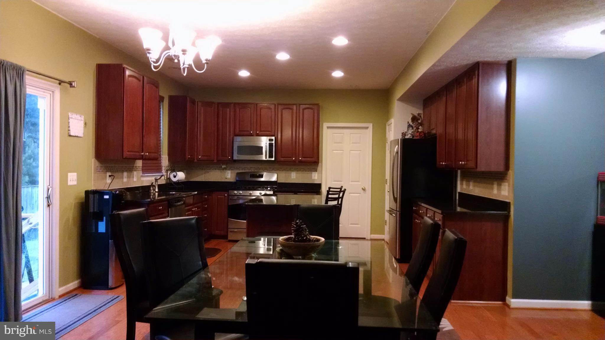 CATTAIL COMMONS - Residential