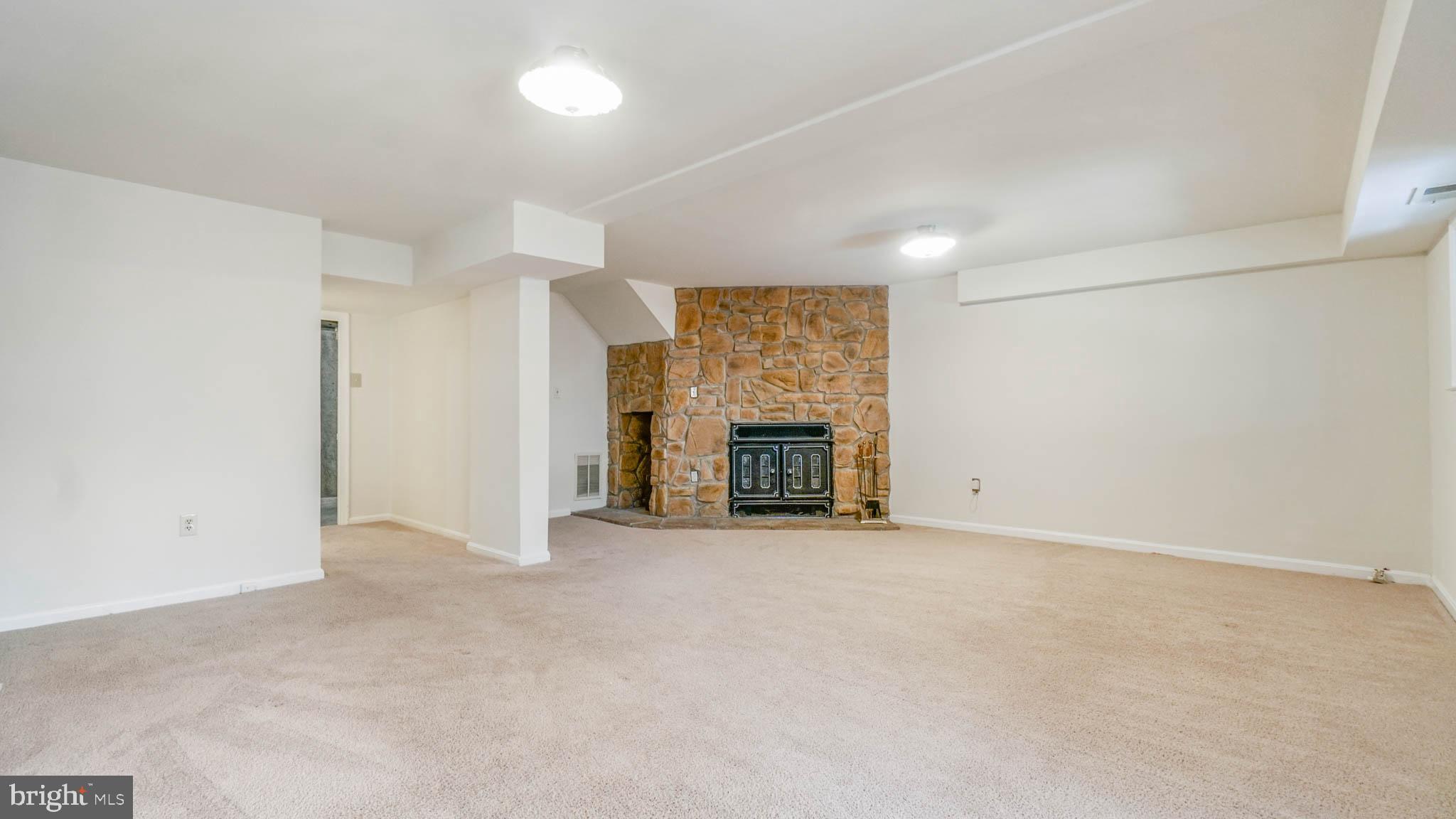 GLEN HAVEN - Residential Lease