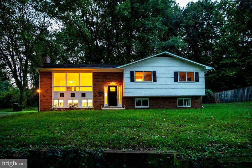 Motivated seller! Beautiful 5 bed 3 bath split foyer 3100 sqft right off 210. Bike trail in walking distance. conveniently located next to the national harbor, MGM, and Indian head naval base. Bring Your Offers!