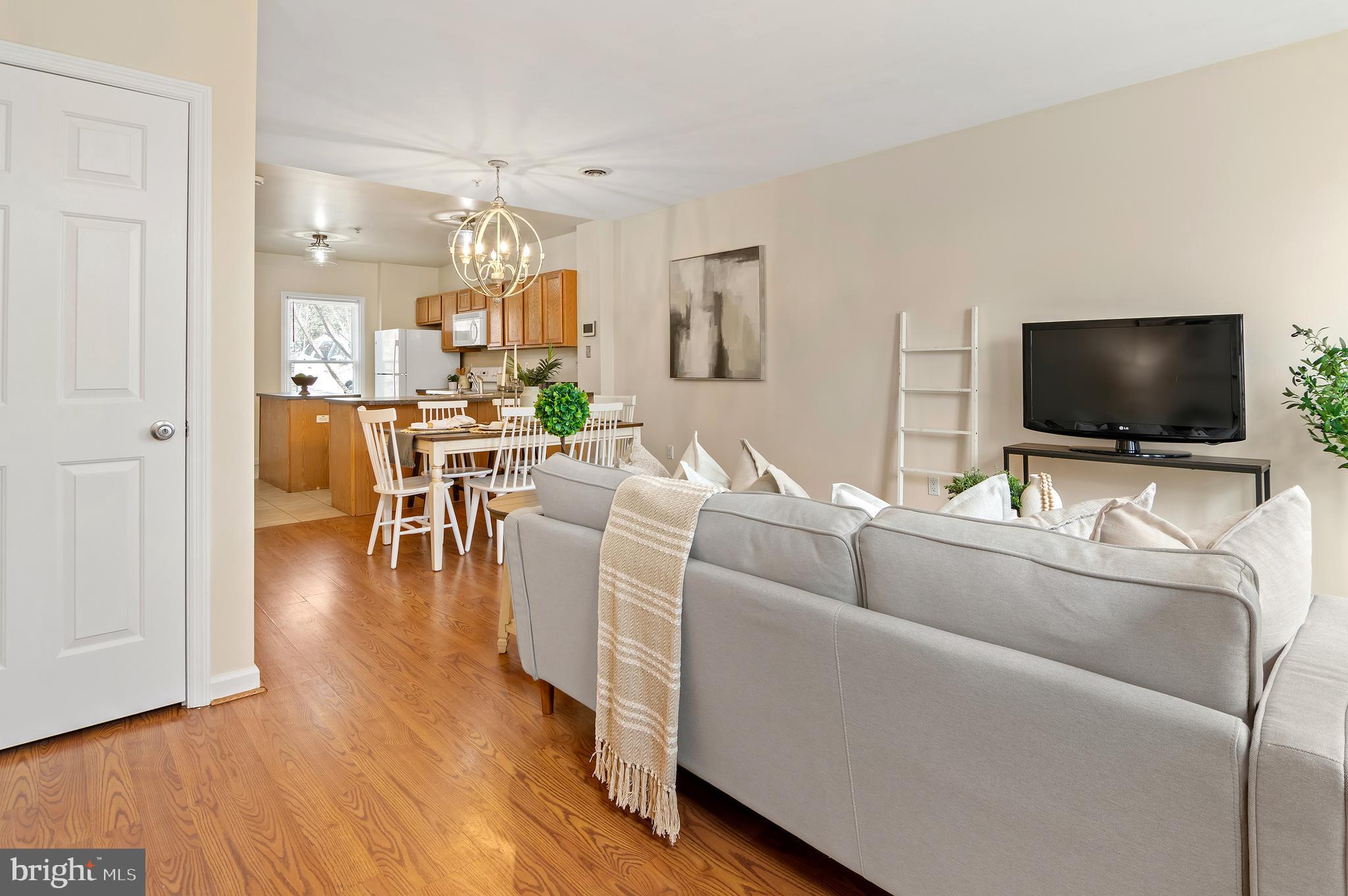 512 SAINT MARY STREET