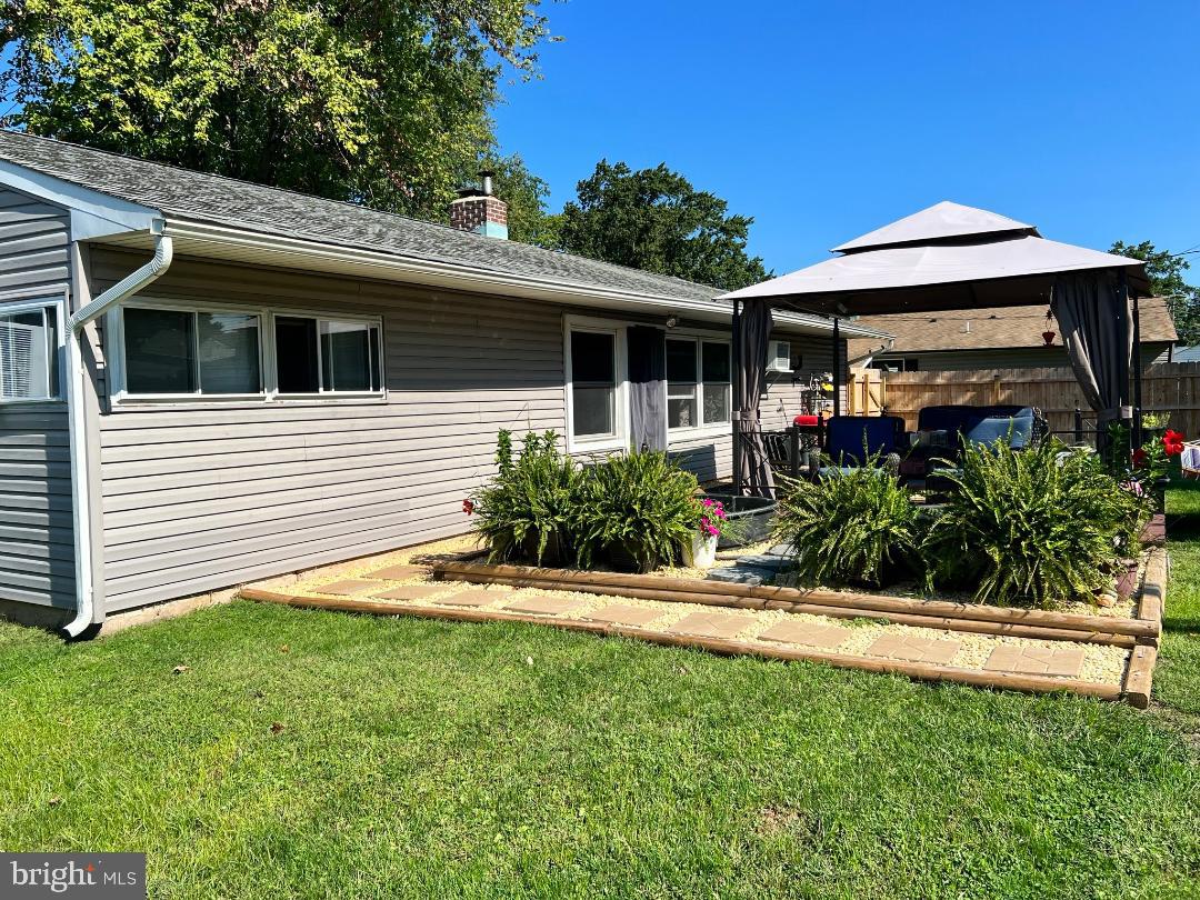 OAKTREE HOLLOW - Residential