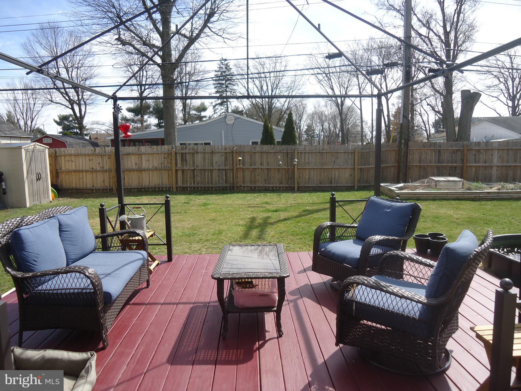 OAKTREE HOLLOW - Residential